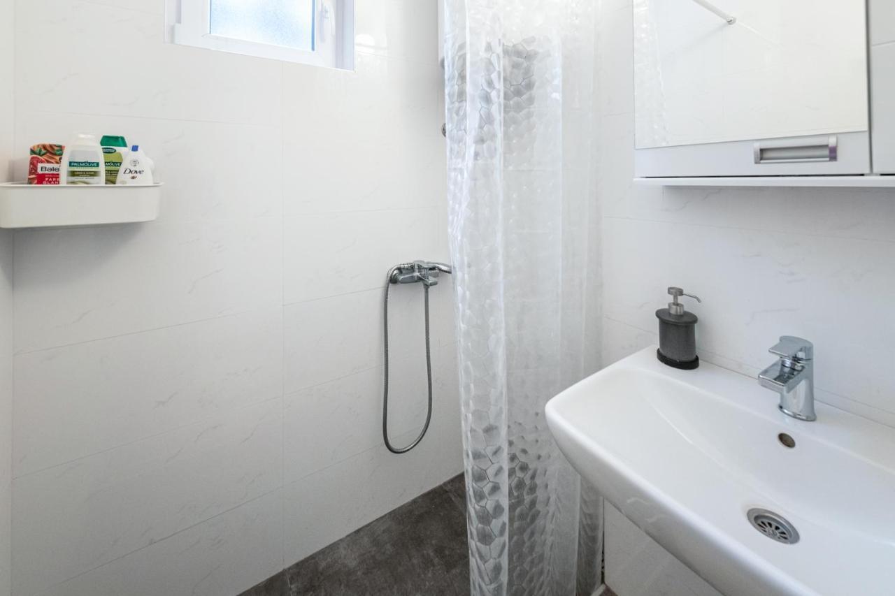 Apartment Ada Break
